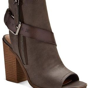 DV by Dolce Vita Buckle Peep Toe Booties Sz 8.5-gently worn